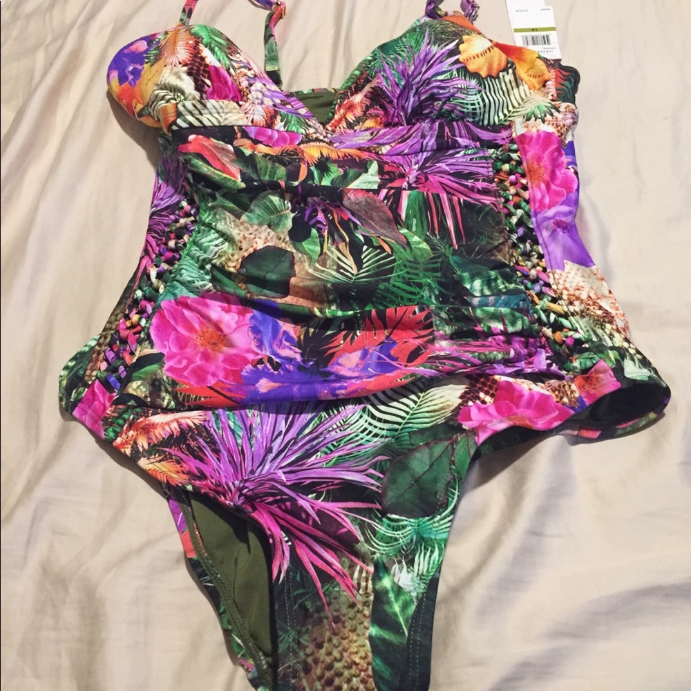 JANTZEN body suit